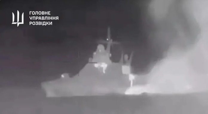 Ucrânia diz que afundou mais um navio de guerra da Rússia com drones marítimos Ucrânia diz que afundou mais um navio de guerra da Rússia com drones marítimos