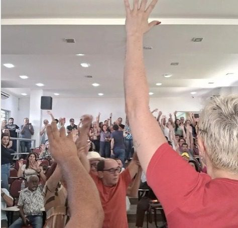 Servidores da UFPB realizam assembleia e decidem iniciar greve a partir de 11 de março Servidores da UFPB realizam assembleia e decidem iniciar greve a partir de 11 de março