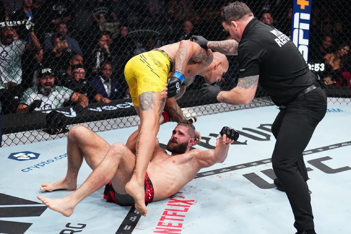 Jiri Prochazka pede revanche com Alex Poatan "o mais rápido possível" Jiri Prochazka pede revanche com Alex Poatan "o mais rápido possível"