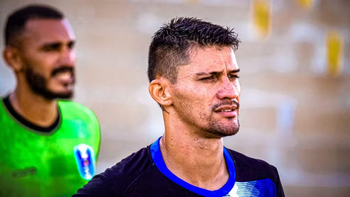 Sousa contrata o volante Emersonn Bastos, ex-CSP Emersonn Bastos, novo volante do Sousa — Foto: Acervo pessoal