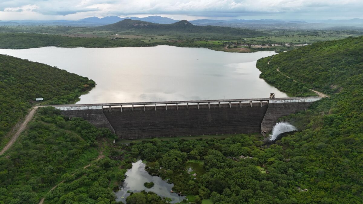Três dos quatro maiores açudes da Paraíba ultrapassam 50% da capacidade seis anos após seca que provocou "deserto" Açude Acauã