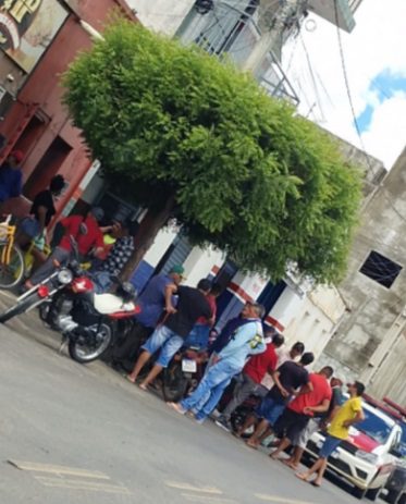 Idoso morre ao passar mal em bar no centro de Cajazeiras Idoso morre ao passar mal em bar no centro de Cajazeiras