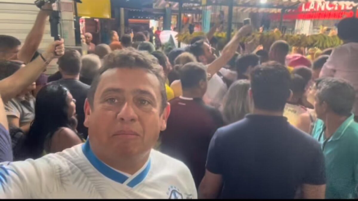 Walber Virgolino acusa direção do aeroporto Castro Pinto de proibir entrada de apoiadores de Bolsonaro: "boicote" Walber Virgolino acusa direção do aeroporto Castro Pinto de proibir entrada de apoiadores de Bolsonaro: "boicote"