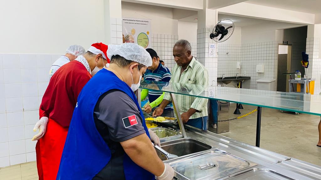 Campina Grande: Restaurante Prato do Povo serviu mais de 65 mil refeições em sete meses de funcionamento Campina Grande, Restaurante do Povo, comunidade