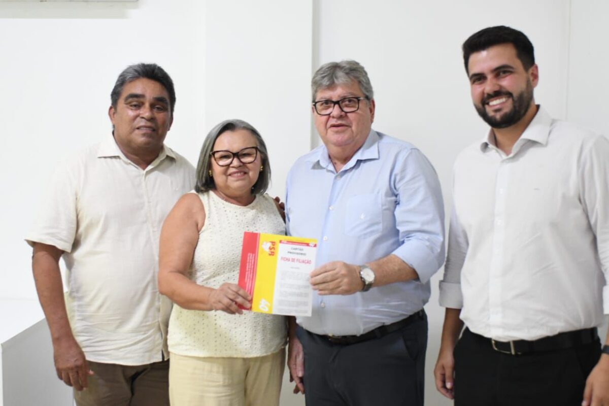 Lucinha da Saúde, pré-candidata a prefeita de Mari, deixa MDB e se filia ao PSB Lucinha, Mari, João