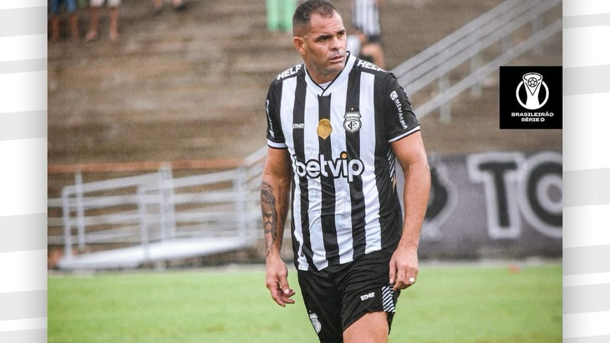 Treze vence o Iguatu-CE no Amigão e mantém os 100% na Série D Treze x Iguatu, pela quarta rodada da Série D 2024 no estádio Amigão. Na foto, Wallace Pernambucano