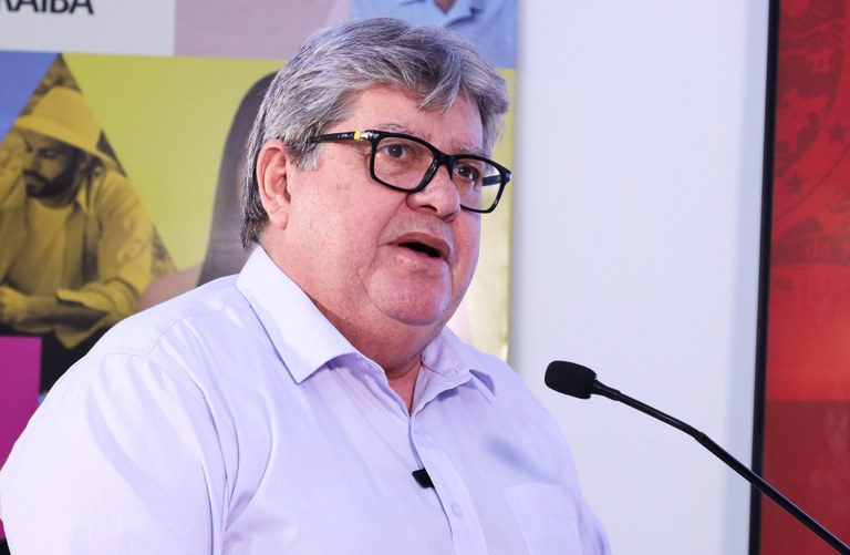 Governador revela meta de 12 mil atendimentos até o fim do ano no Centro Especializado de Diagnóstico do Câncer João Azevedo diz que indicação de Alanna Galdino para TCE é assunto da Assembleia