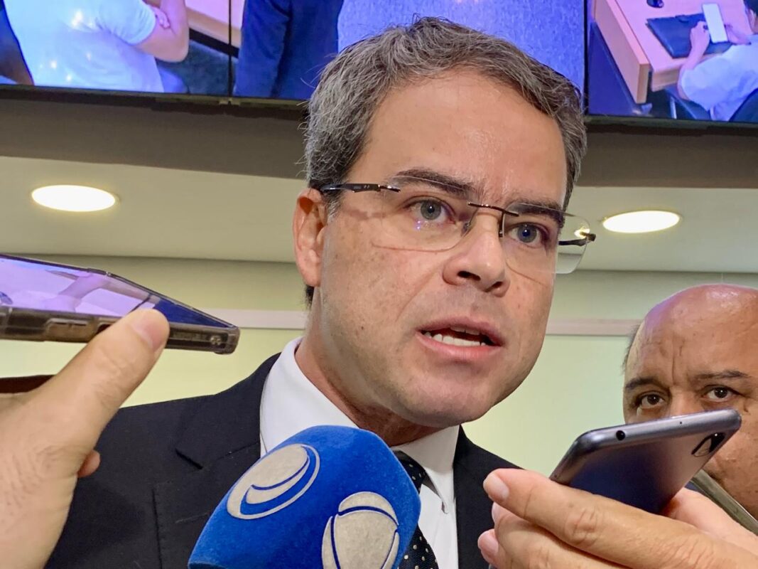George Moraes diz que oposição vai reverter manobra que mudou para convite a convocação do Secretário de Educação para ALPB George Morais