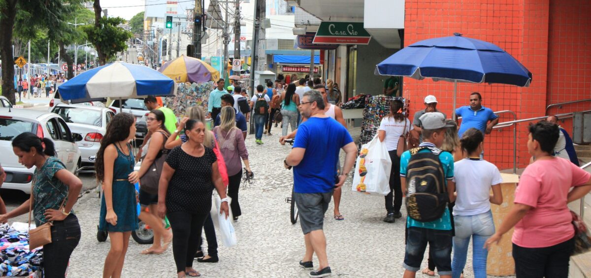 Comerciários ganham reajuste dos salários acima da inflação, na Paraíba; veja quanto será novo piso Feriadão da Proclamação da República altera funcionamento do comércio e serviços na Paraíba; confira o que abre e o que fecha