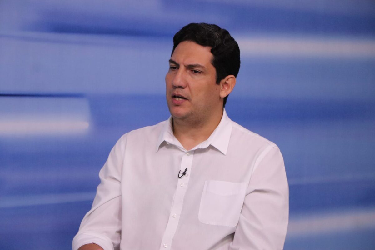 "Se eu estivesse cuidando, já teríamos o resultado faz tempo", diz presidente do PT sobre pesquisa para escolha da pré-candidatura do partido em João Pessoa Após PV e PCdoB dizerem não à candidatura do PT em João Pessoa, Marcus Tulio diz que apoio das siglas será debatido na federação