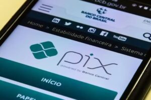 Pix Automático é lançado pelo Banco Central; veja como utilizar Economista afirma que mudanças no Pix darão mais segurança ao permitir transações sem aplicativos dos bancos