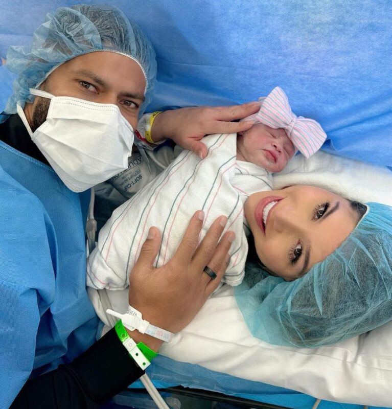 Nasce Aisha, segunda filha do atacante paraibano Hulk com Camila Ângelo Aisha, Hulk, Jogador