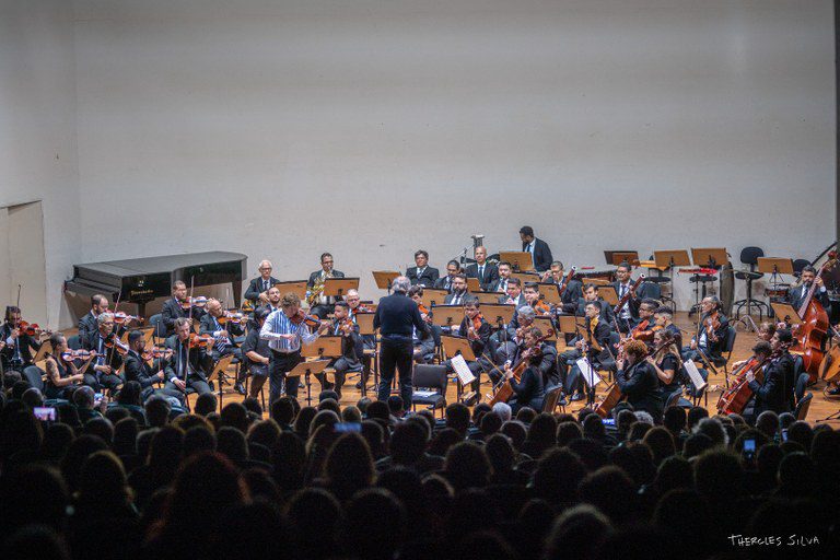 Orquestra Sinfônica apresenta concerto com músicas de Sivuca e participação de 3 sanfoneiros Orquestra Sinfônica da Paraíba apresenta concerto com músicas de Sivuca e participação de três sanfoneiros