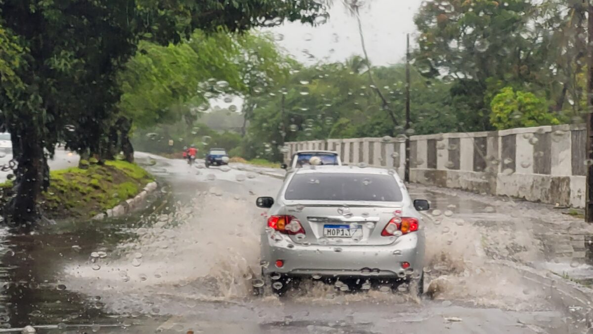 Inmet emite alerta de chuvas fortes e ventos intensos para João Pessoa e mais 120 cidades da Paraíba nas próximas horas(foto: Joaquim Neto/acervo pessoal)