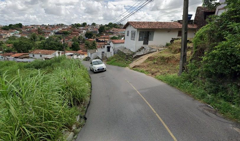 Moradores do Cristo fazem protesto e fecham rua após criança ser atropelada em João Pessoa moradores, protesto, criança, atropelada, Cristo