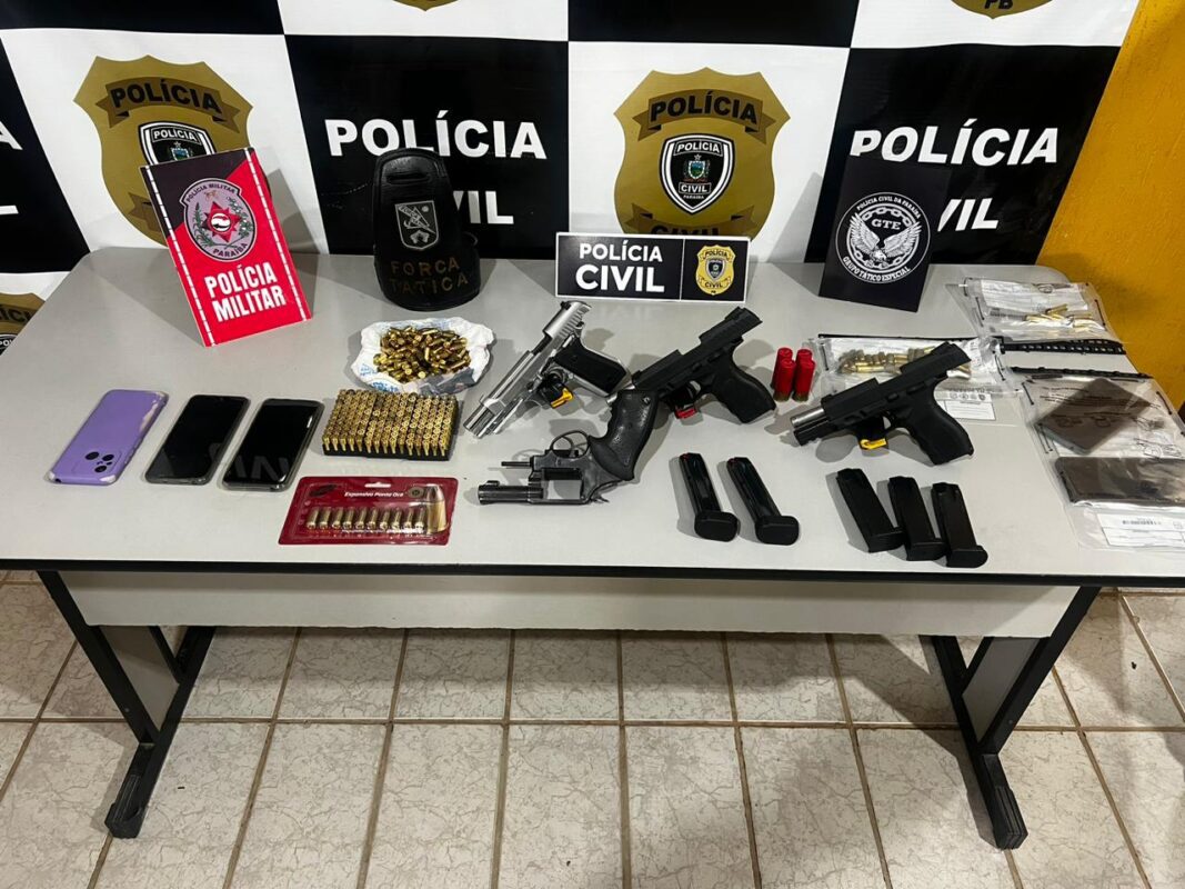 Polícias Militar e Civil apreendem pistolas e mais de 300 munições em operação na Paraíba Polícia Militar, Polícia Civil, Corpo de Bombeiros, apreensão, armas, presos
