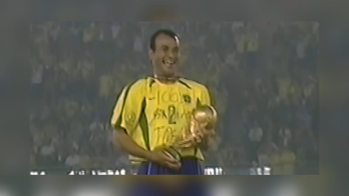 Cafu em 2002.