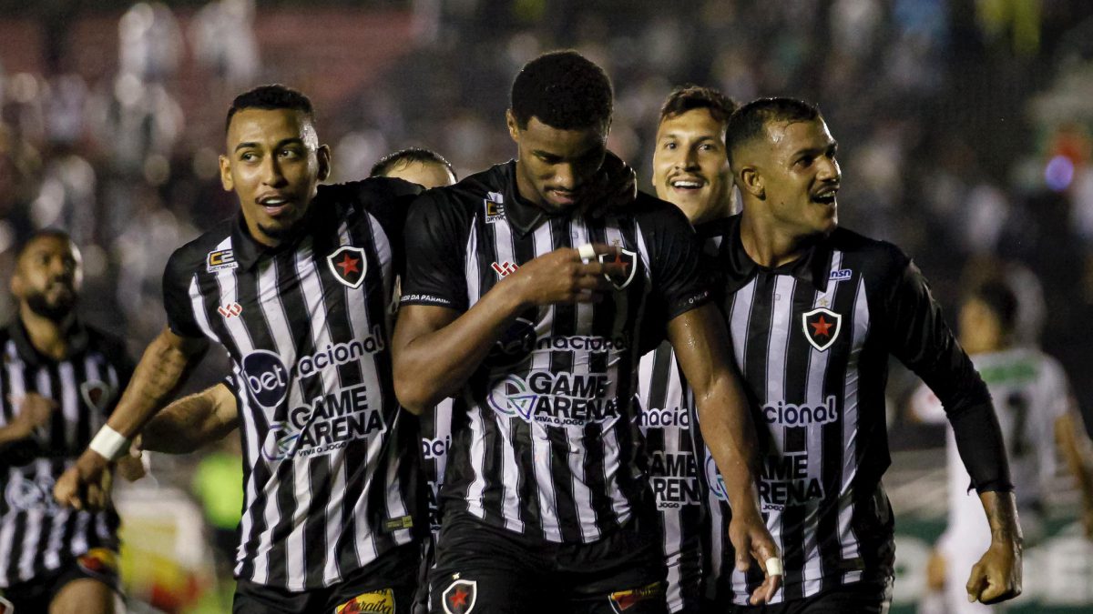 Líder da Série C, Botafogo-PB tem o melhor aproveitamento das três principais divisões nacionais Belo vive bom momento na temporada - Foto: Cristiano Santos/Botafogo-PB