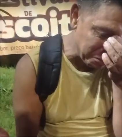 VÍDEO: Emocionado, motorista pede ajuda após perder carro consumido por incêndio, em João Pessoa VÍDEO: Emocionado, motorista pede ajuda após perder carro consumido por incêndio, em João Pessoa