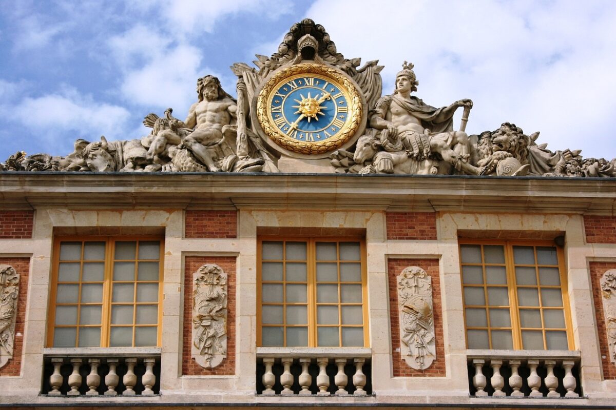 Incêndio atinge Palácio de Versalhes, na França palácio, versalhes, frança