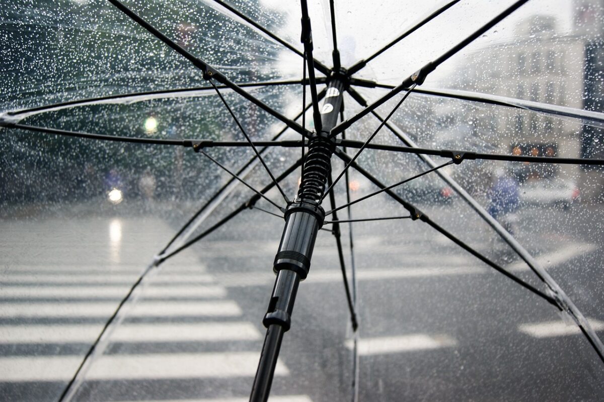 Chuvas intensas com ventos de até 60 km/h devem atingir mais de 50 cidades da Paraíba nesta terça-feira, diz Inmet Inmet divulga novo alerta de chuva forte para mais de 40 cidades do interior da Paraíba
