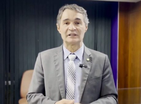 Romero declara que apoiaria candidatura de Cássio Cunha Lima a governador, mas não acredita que ele vá concorrer Romero declara que apoiaria candidatura de Cássio Cunha Lima a governador, mas não acredita que ele vá concorrer