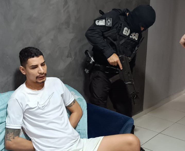 Operação “prófugo” do Gaeco e Draco prende na Paraíba conselheiro do Comando Vermelho Operação “prófugo” do Gaeco e Draco prende na Paraíba conselheiro do Comando Vermelho