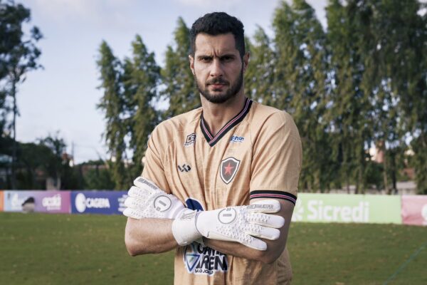 Uniforme de goleiro - Foto: Cristiano Santos/Botafogo-PB