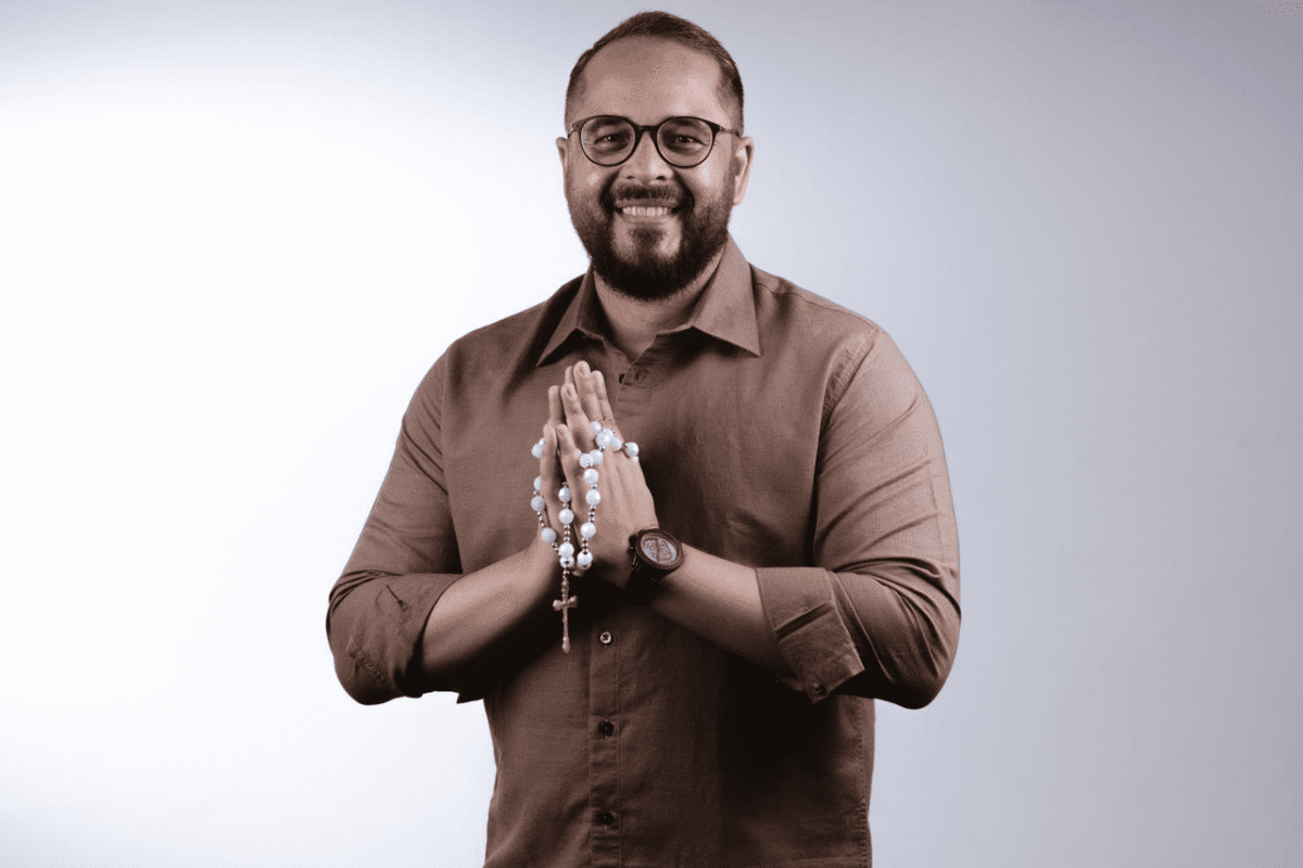 Festa das Neves tem shows de Elson Júnior nesta terça-feira; confira programação completa Festa das Neves tem shows de Elson Júnior nesta terça-feira; confira programação completa