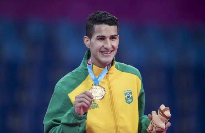 Olímpiadas: paraibano Edival Pontes representa o Brasil nas oitavas de finais do Taekwondo Em março de 2020, Edival Pontes conseguiu a sonhada vaga para as Olimpíadas de Tóquio