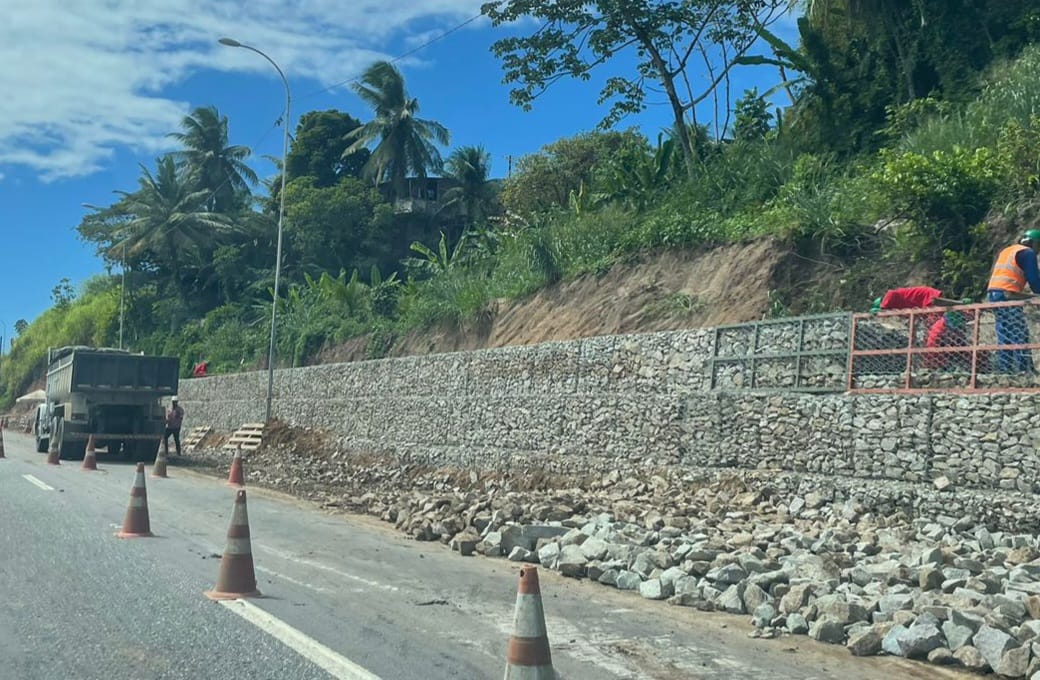 Obras no KM 19 da BR-230.