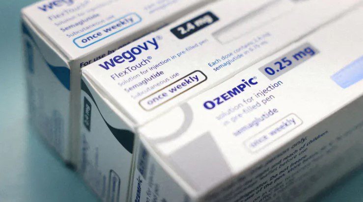Ozempic pode causar doença rara que pode causar cegueira; entenda Remédio de aplicação semanal para diabetes com efeito na perda de peso semlehando a Ozempic , Mounjaro será lançado no Brasil oficialmente em junho.