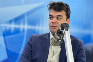 Secretário de Saúde da Paraíba, Ari Reis, passa por cirurgia de emergência no Hospital Edson Ramalho para tratar apendicite aguda ari reis, secretário, saúde pb