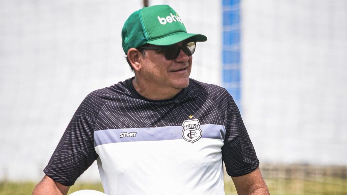 Técnico do Treze prega cautela sobre reforços, mas admite busca por atacante: "Estamos conversando" Waguinho Dias, técnico do Treze. Foto: Daniel Vieira/Treze