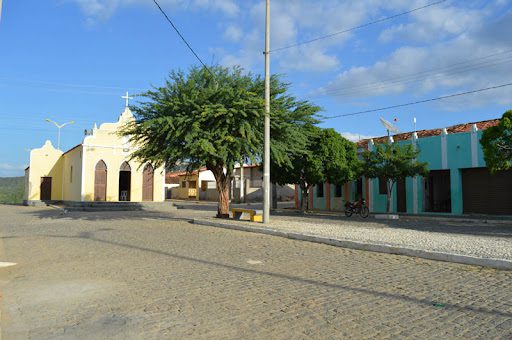 7ª cidade mais pobre da Paraíba torra R$ 500 mil com pneus e câmaras de ar algodão de jandaíra