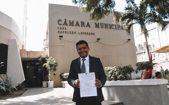 Mô Lima assume mandato na Câmara Municipal de João Pessoa: "temos uma história aqui" Mô Lima assume mandato na Câmara Municipal de João Pessoa
