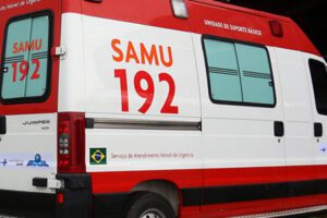 Adolescente é atingido por tiros enquanto pilotava motocicleta no bairro do Cristo Duas pessoas em um moto atiram contra homem entre Colinas do Sul e Grotão e vítima é internada em estado grave