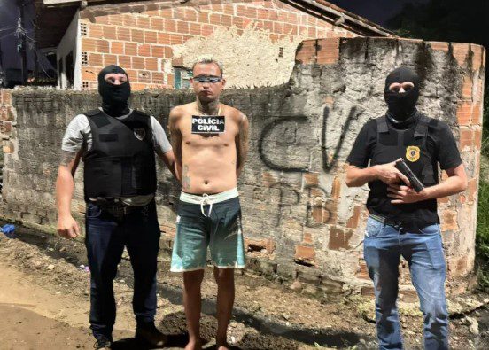 Imprensa nacional destaca prisão de um dos chefes do Comando Vermelho na Paraíba Imprensa, Criminoso, Comando Vermelho