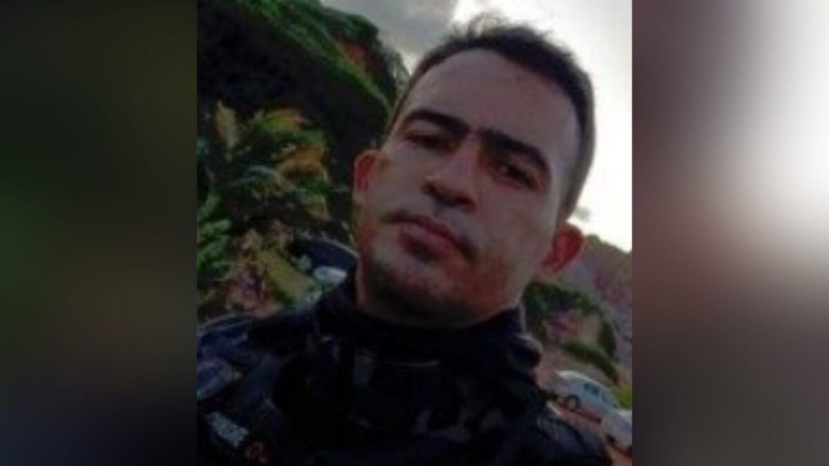Policial da Rotam da Paraíba, que morreu em acidente na BR-230, é homenageado com 'medalha cruz de sangue' Sargento Wagner Dantas, da Rotam, morreu em acidente na BR-230 no começo do ano.