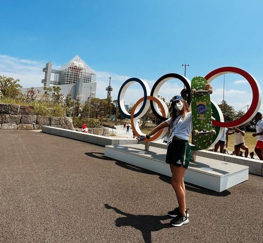 Olímpiadas: Dora Varella representa o Brasil na final do Skate Park feminino Dora Varella