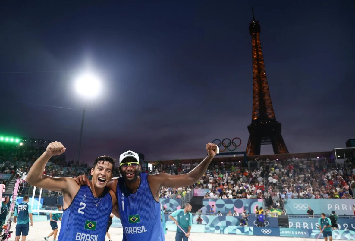 Vôlei de praia em Paris: Evandro e Arthur vencem holandeses e vão às quartas de final evandro, arthur, volei de praia, paris 2024