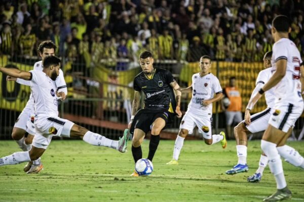 Botafogo-PB perde do Volta Redonda e é eliminado na Série C