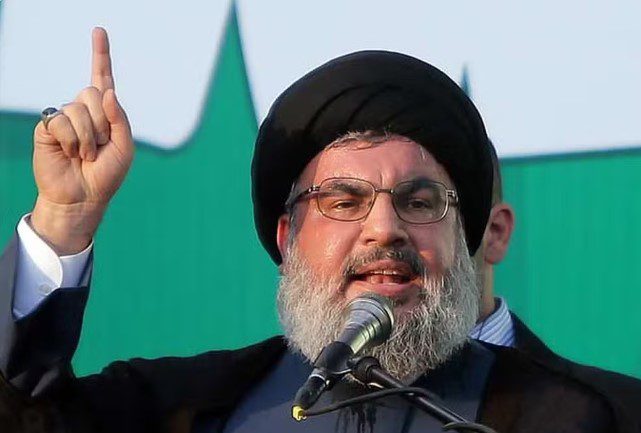 Israel anuncia morte do chefe do Hezbollah; grupo extremista diz que 'batalha continua' As Forças de Israel informaram neste sábado (28) que o chefe do Hezbollah , Sayyed Hassan Nasrallah, está morto. Foto: Joseph Eid/AFP