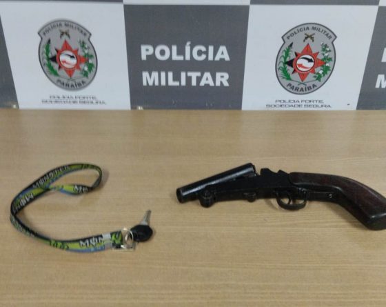 Operação prende dupla suspeita de assaltos e recupera moto roubada em João Pessoa Operação prende dupla suspeita de assaltos e recupera moto roubada em João Pessoa