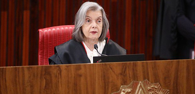 Após casos de agressões em debates, Cármem Lúcia diz que Justiça Eleitoral não tolera violência política Após casos de agressões em debates, Cármem Lúcia diz que Justiça Eleitoral não tolera violência política