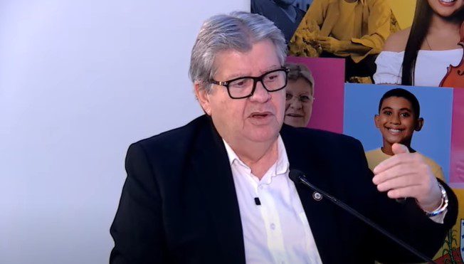 João Azevêdo comemora apoio do PT a Cícero Lucena e critica silêncio de Cartaxo: "não se pode negar uma história" João Azevêdo, Nome, Senado