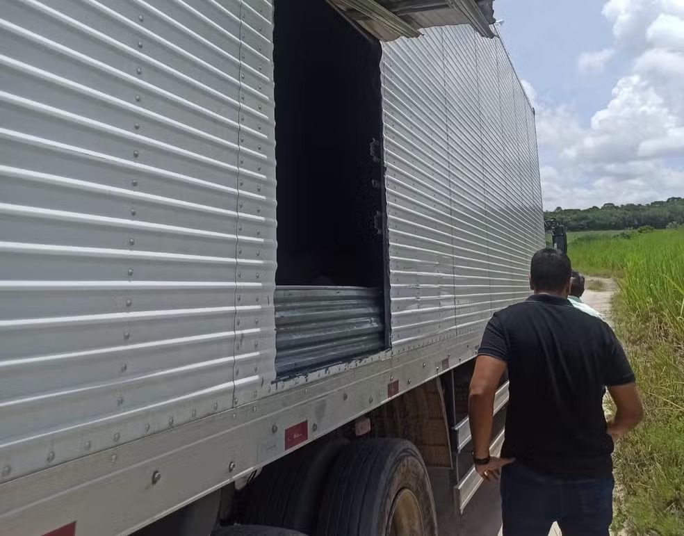 Operação cumpre mandados contra quadrilha de roubo de cigarros, na Paraíba Operação cumpre mandados contra quadrilha de roubo de cigarros, na Paraíba