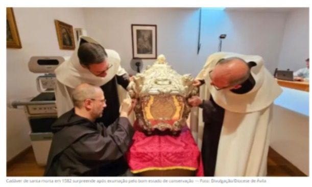 Cadáver de santa morta em 1582 surpreende após exumação pelo bom estado de conservação Cadáver de santa morta em 1582 surpreende após exumação pelo bom estado de conservação