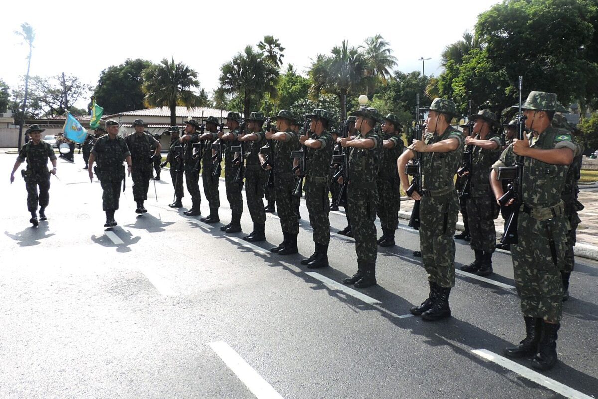 Desfile cívico-militar de 7 de setembro em João Pessoa tem 12 escolas e nove entidades civis Desfile cívico-militar de 7 de setembro acontece em João Pessoa