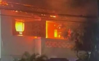 VÍDEO: casa pega fogo na Avenida Epitácio Pessoa e assusta populares casa epitácio pessoa